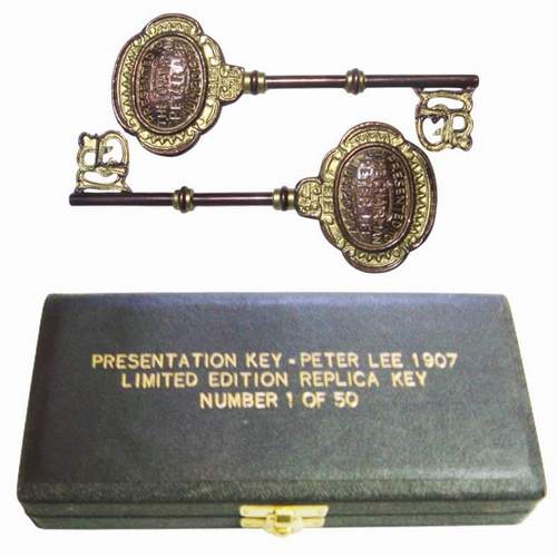 Key Of Honor & Box